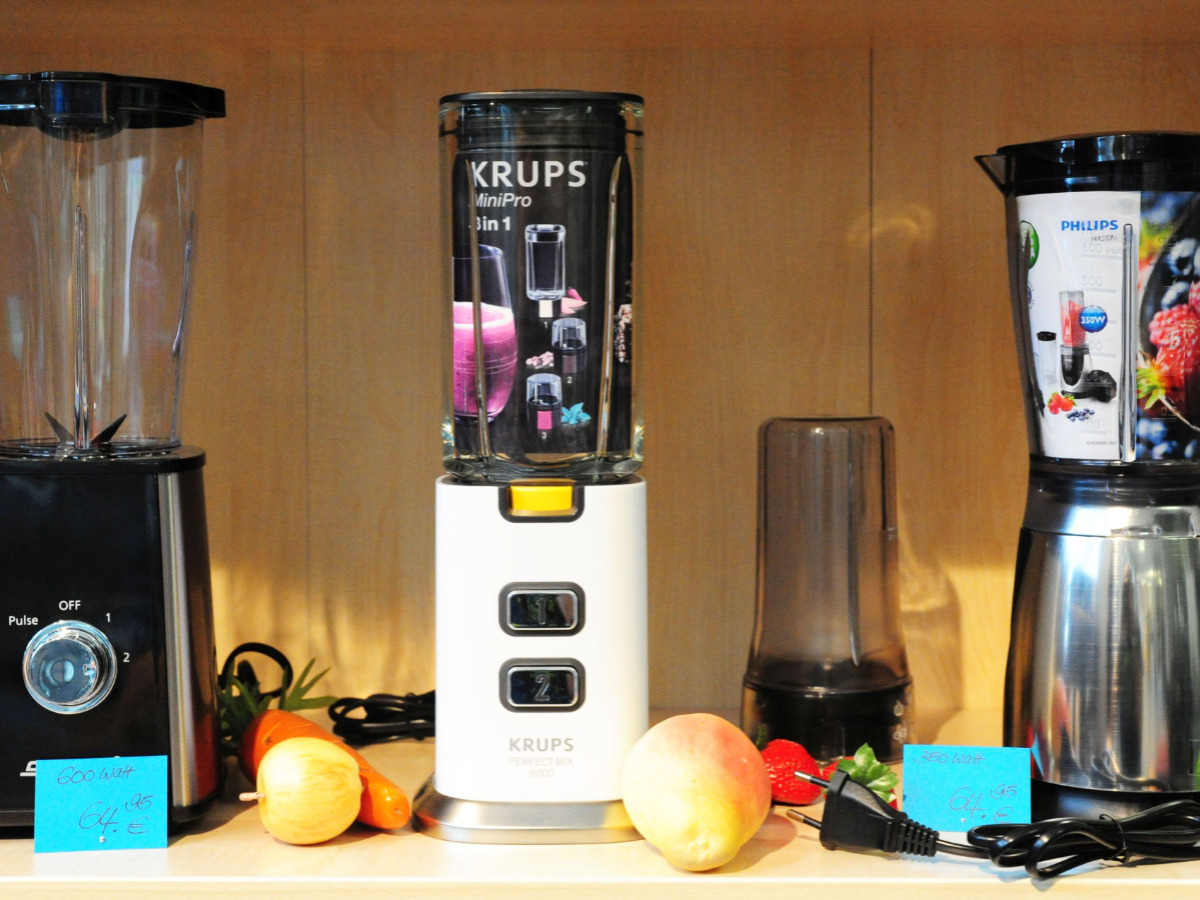 Küchenmaschinen und Mixer aller Art.