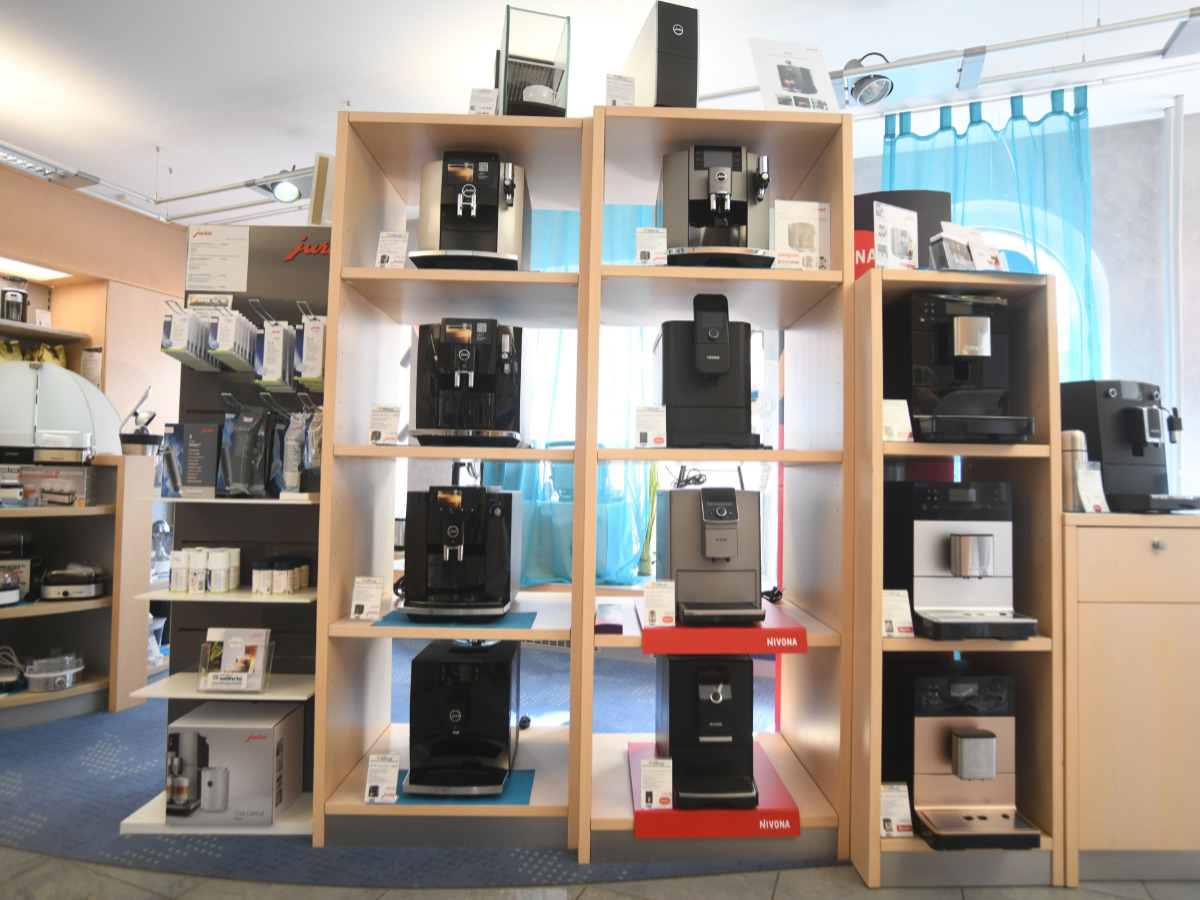 Große Auswahl an Kaffeevollautomaten und vieles mehr.