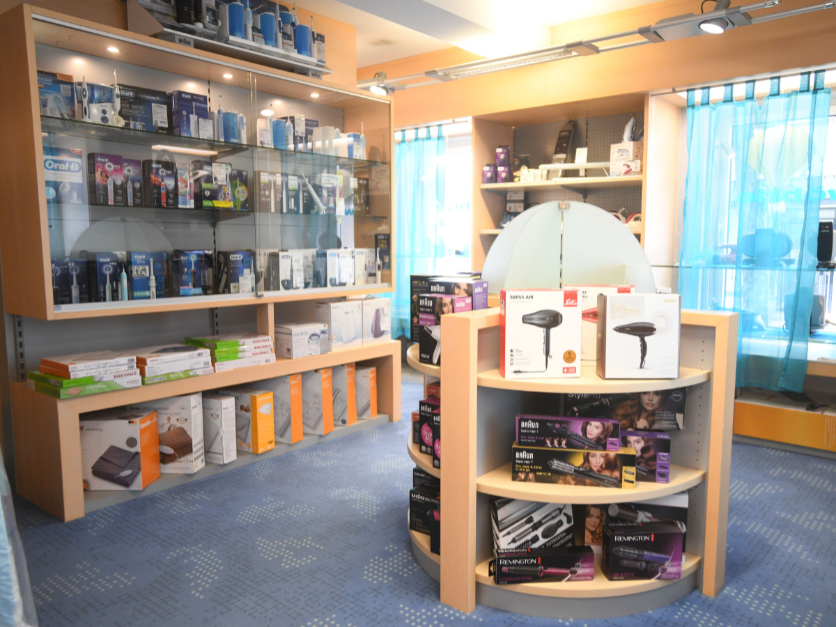Haartrockner, Bügeleisen, Rasierer und vieles mehr...